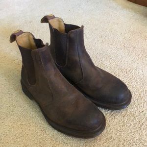 Doc Marten Chelsea boots